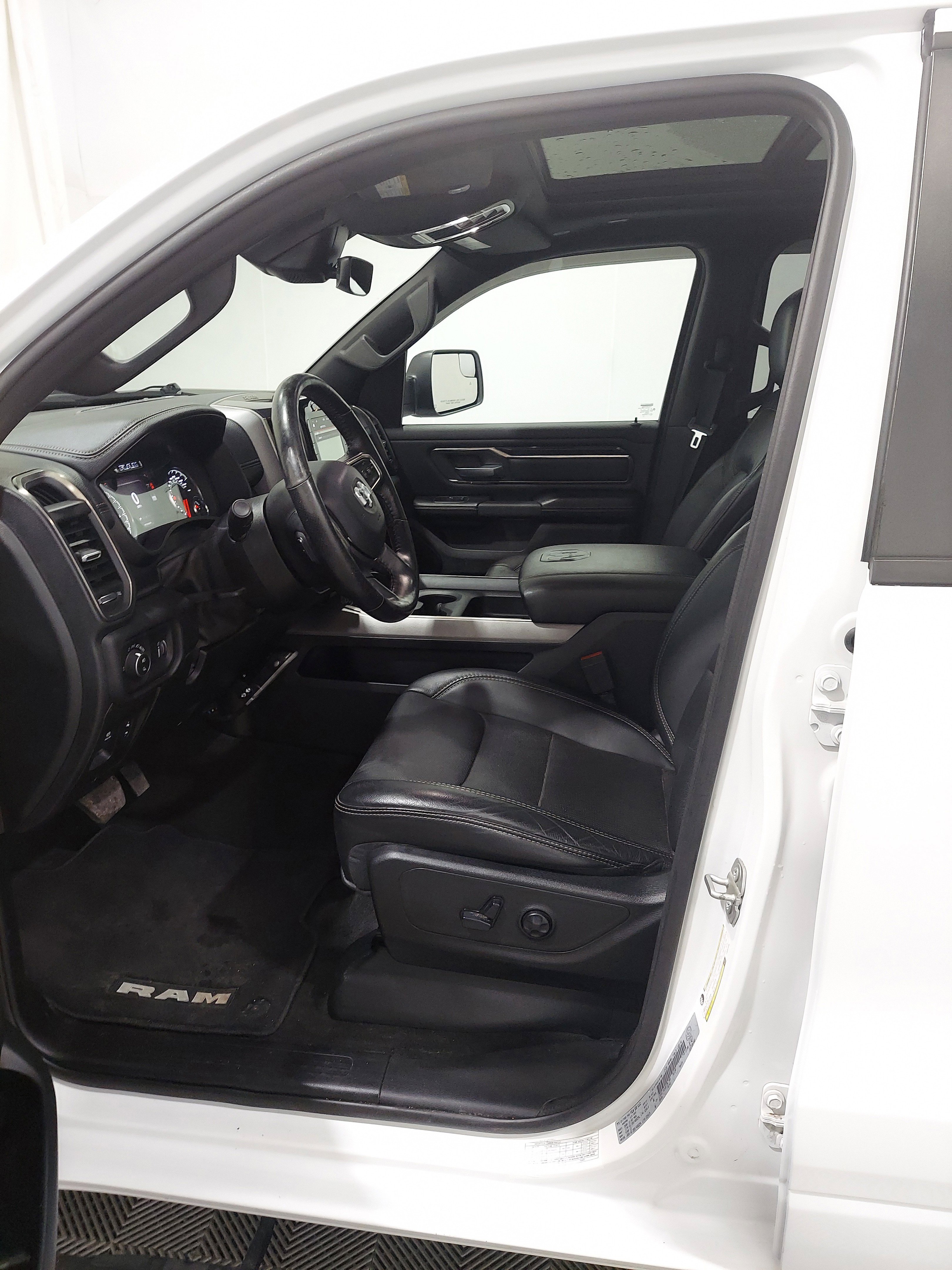 Used 2020 RAM 1500 Sport w/ Advanced Safety Group AWD/4WD image 16