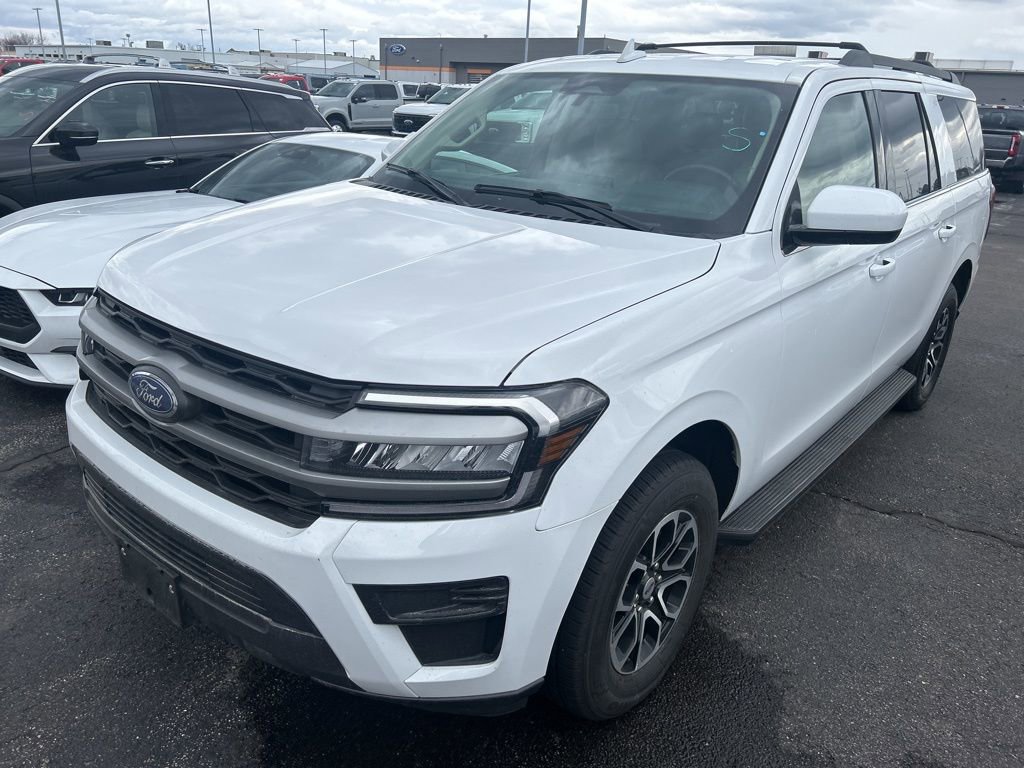 Used 2024 Ford Expedition Max XLT