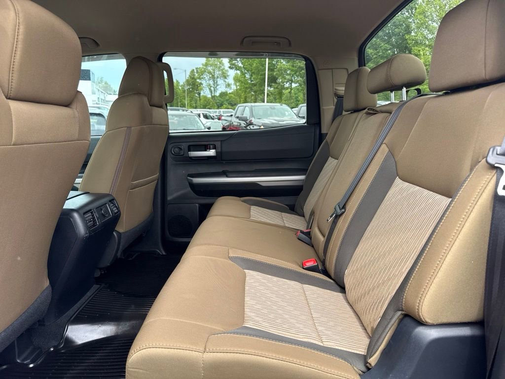Used 2017 Toyota Tundra SR5 w/ SR5 Upgrade Package AWD/4WD image 11