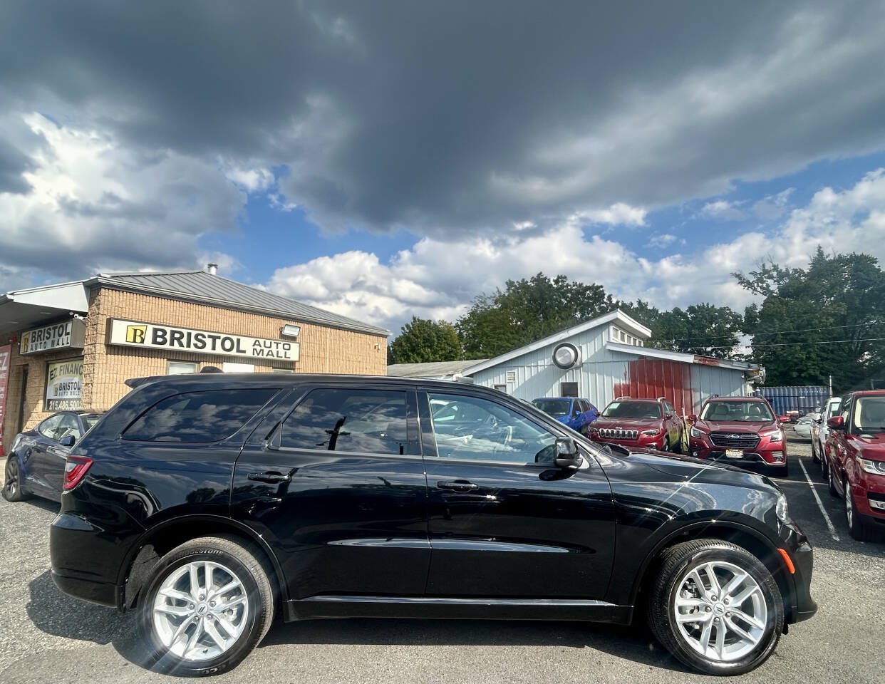 Used 2025 Dodge Durango GT AWD/4WD image 2