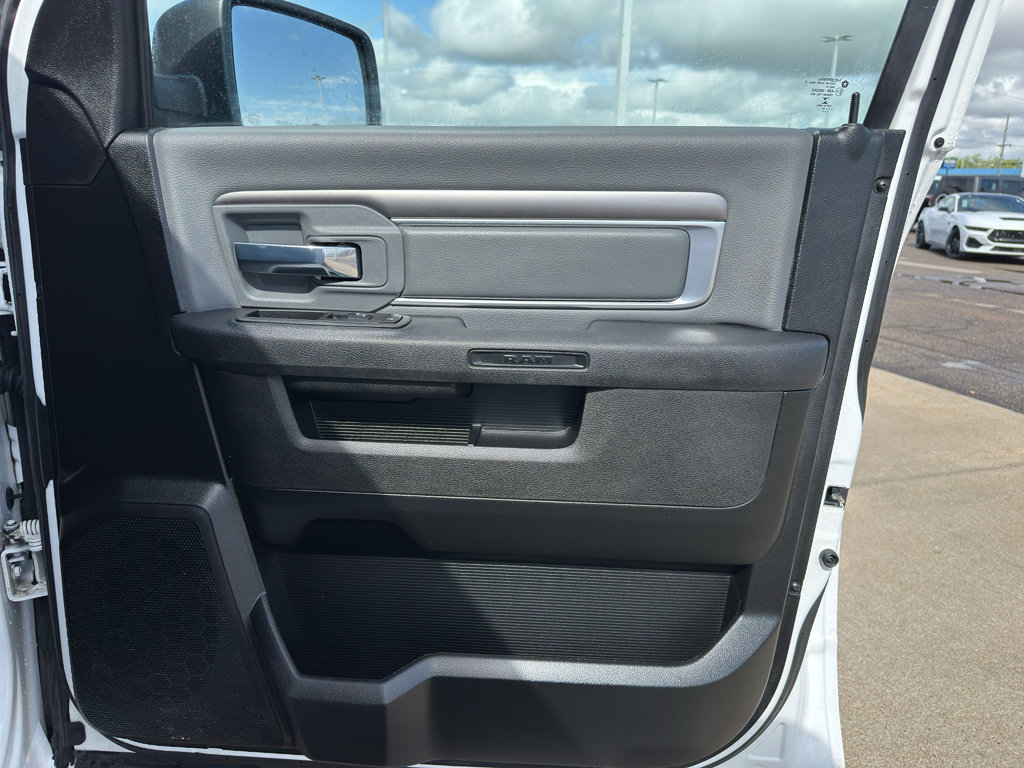 Used 2022 RAM 1500 Classic SLT w/ Protection Group AWD/4WD image 25