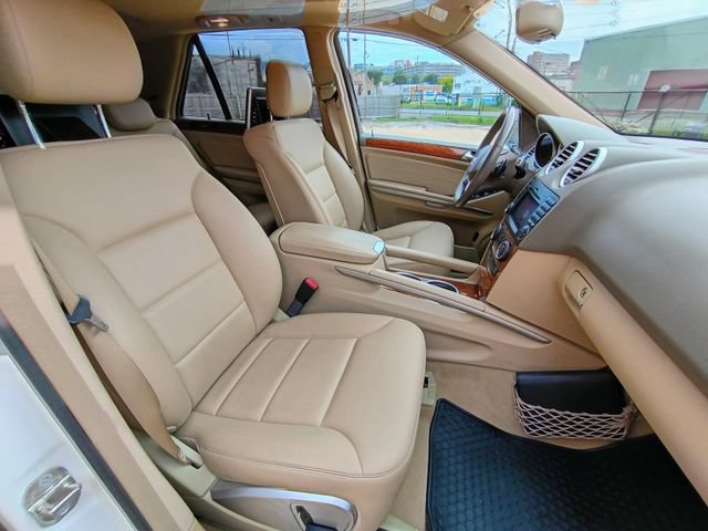 Used 2009 Mercedes-Benz ML 320 BlueTEC 4MATIC image 61