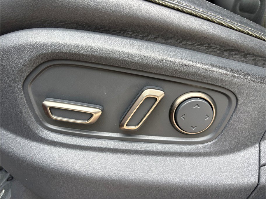 Used 2022 Rivian R1T Adventure AWD/4WD image 16