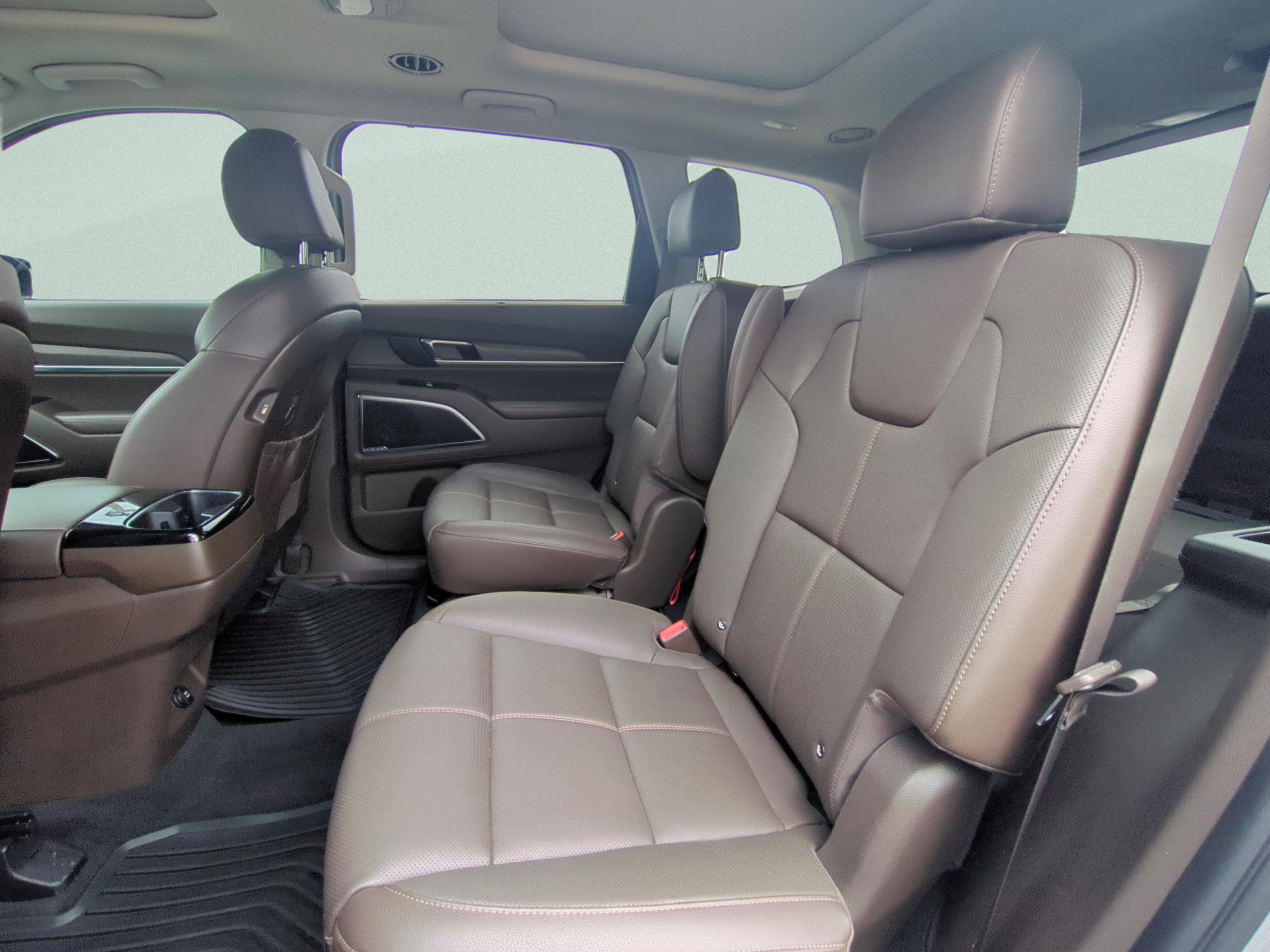 Certified 2022 Kia Telluride SX w/ Nightfall Edition Package image 14