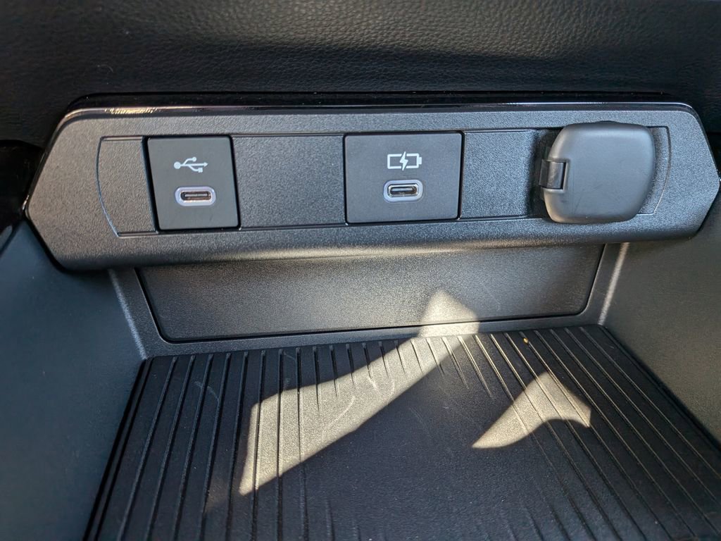 Used 2024 Toyota Prius Prime image 18