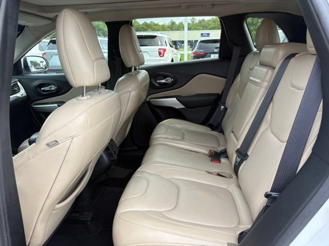 Used 2017 Jeep Cherokee Limited FWD image 25