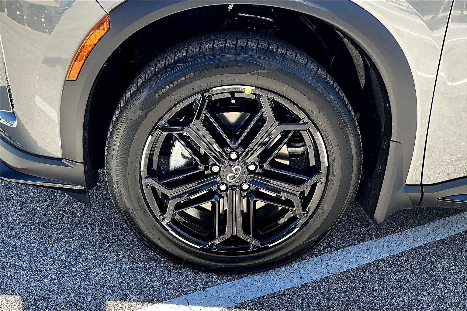 New 2026 INFINITI QX60 Sport image 17