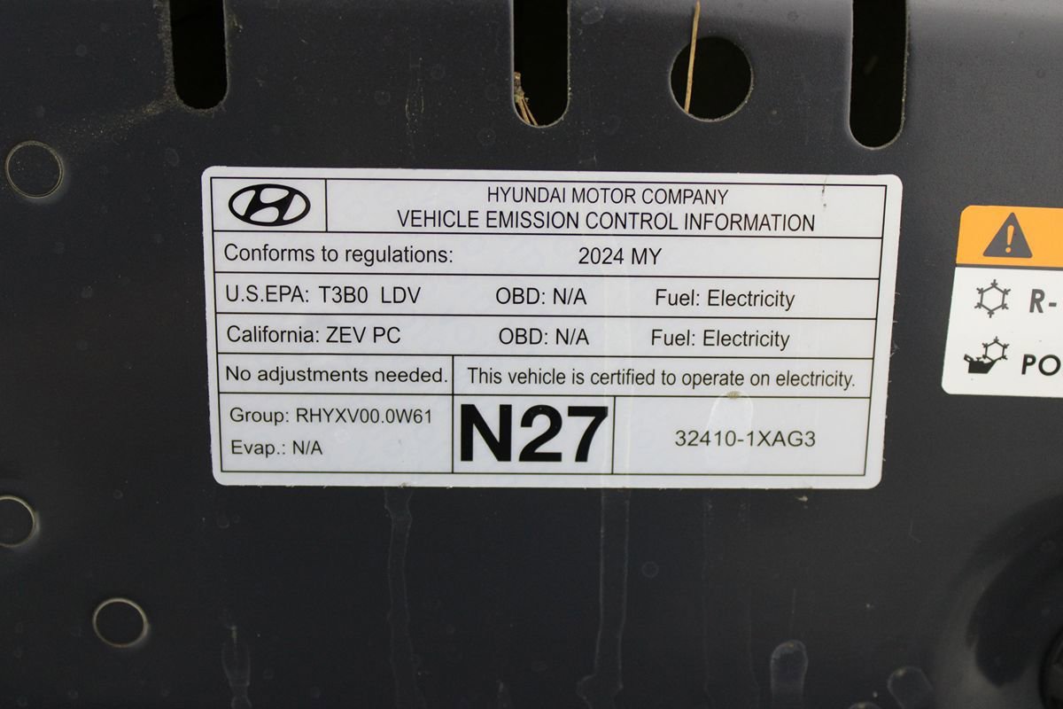 Used 2024 Hyundai Ioniq 5 SE image 31