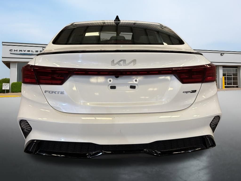 Used 2024 Kia Forte GT-Line w/ GT-Line Premium Package FWD image 4