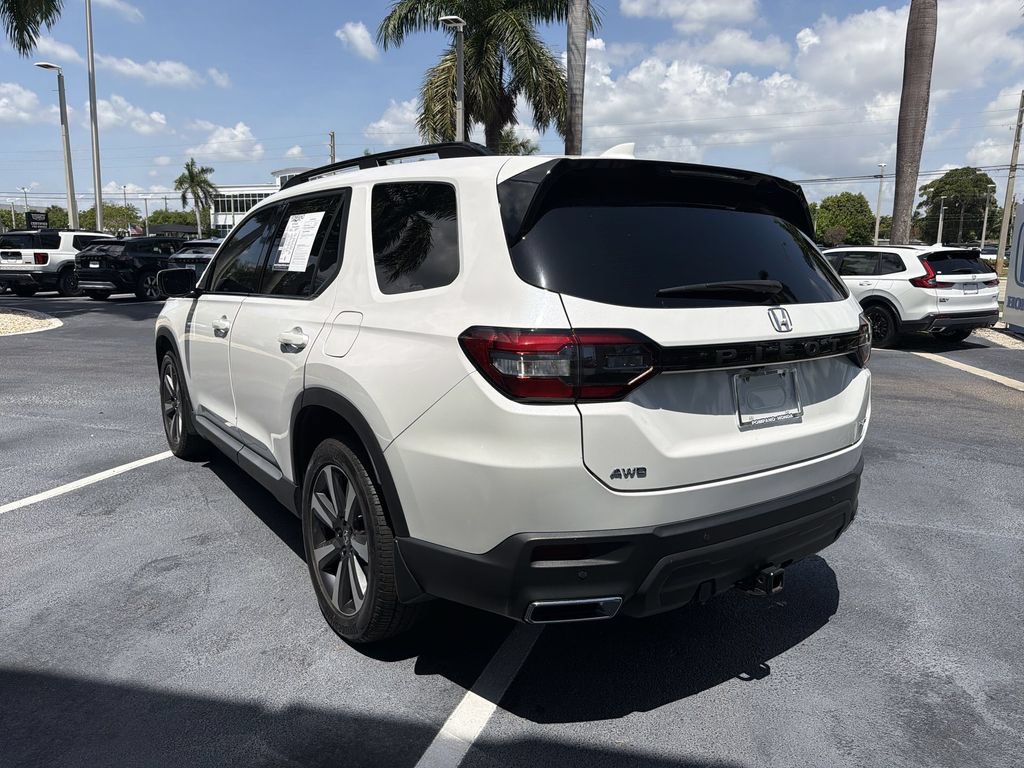 Used 2023 Honda Pilot Elite image 6
