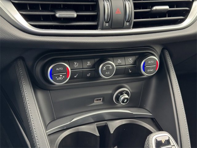 New 2025 Alfa Romeo Stelvio Sprint image 16