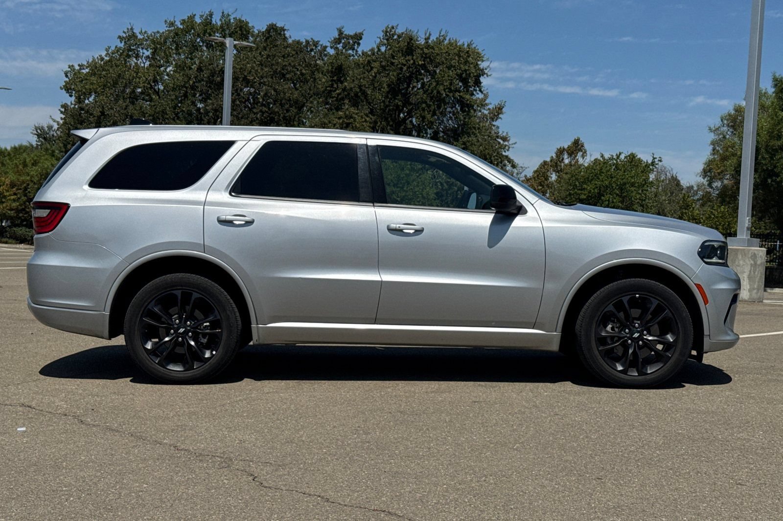 Used 2025 Dodge Durango GT AWD/4WD image 3
