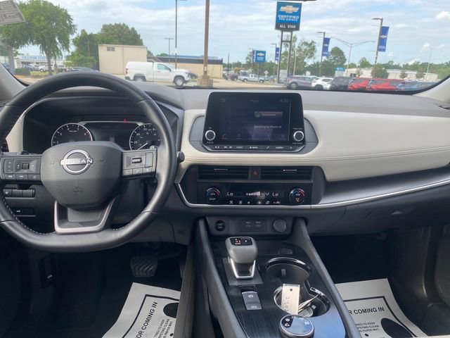 Used 2025 Nissan Rogue SV AWD/4WD image 28
