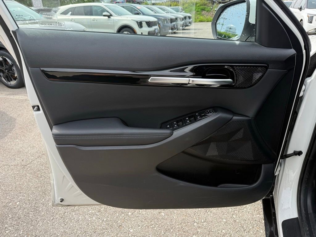 Certified 2024 Kia Seltos S FWD image 7