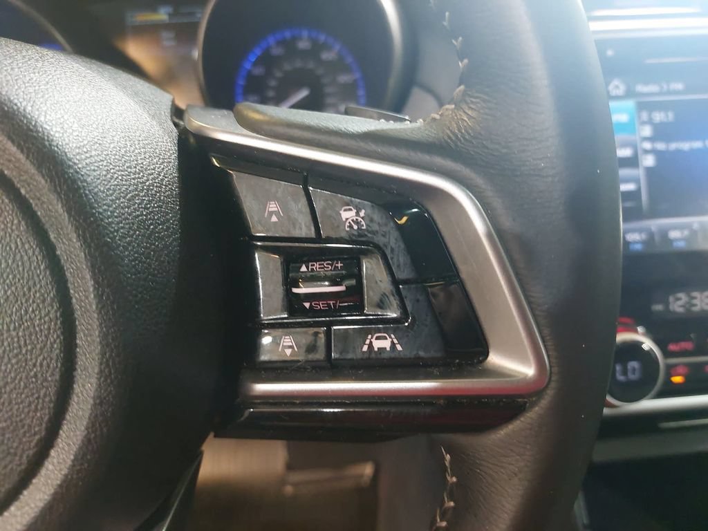 Used 2018 Subaru Outback 2.5i Limited AWD/4WD image 18