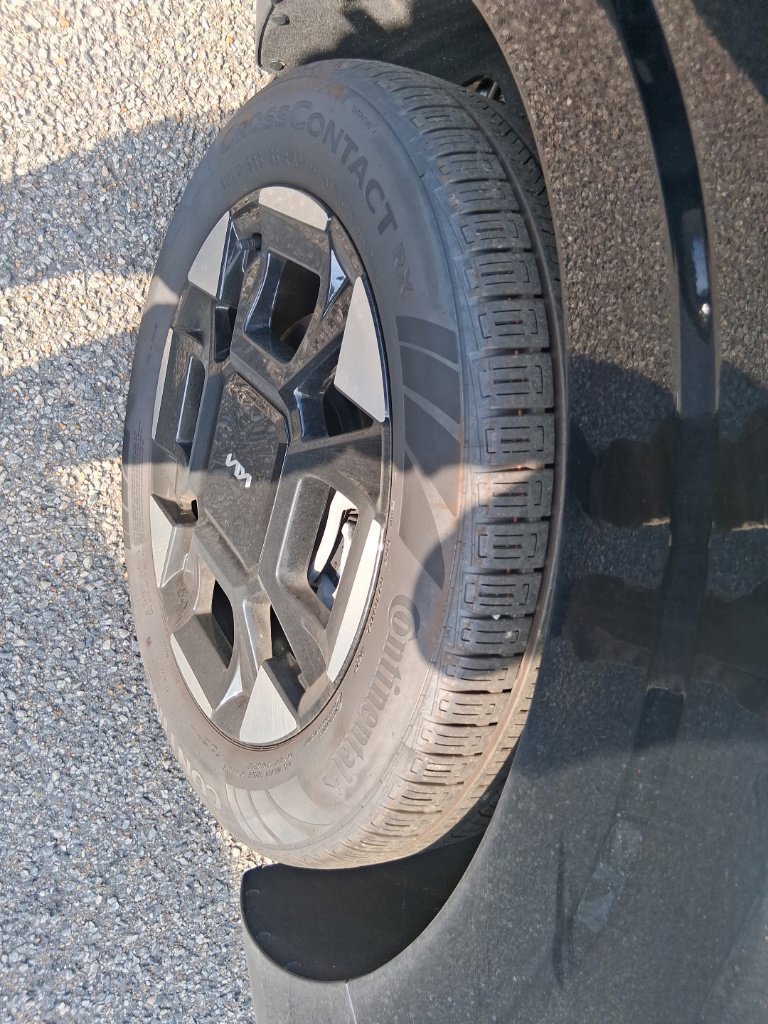 Certified 2026 Kia Carnival EX FWD image 8