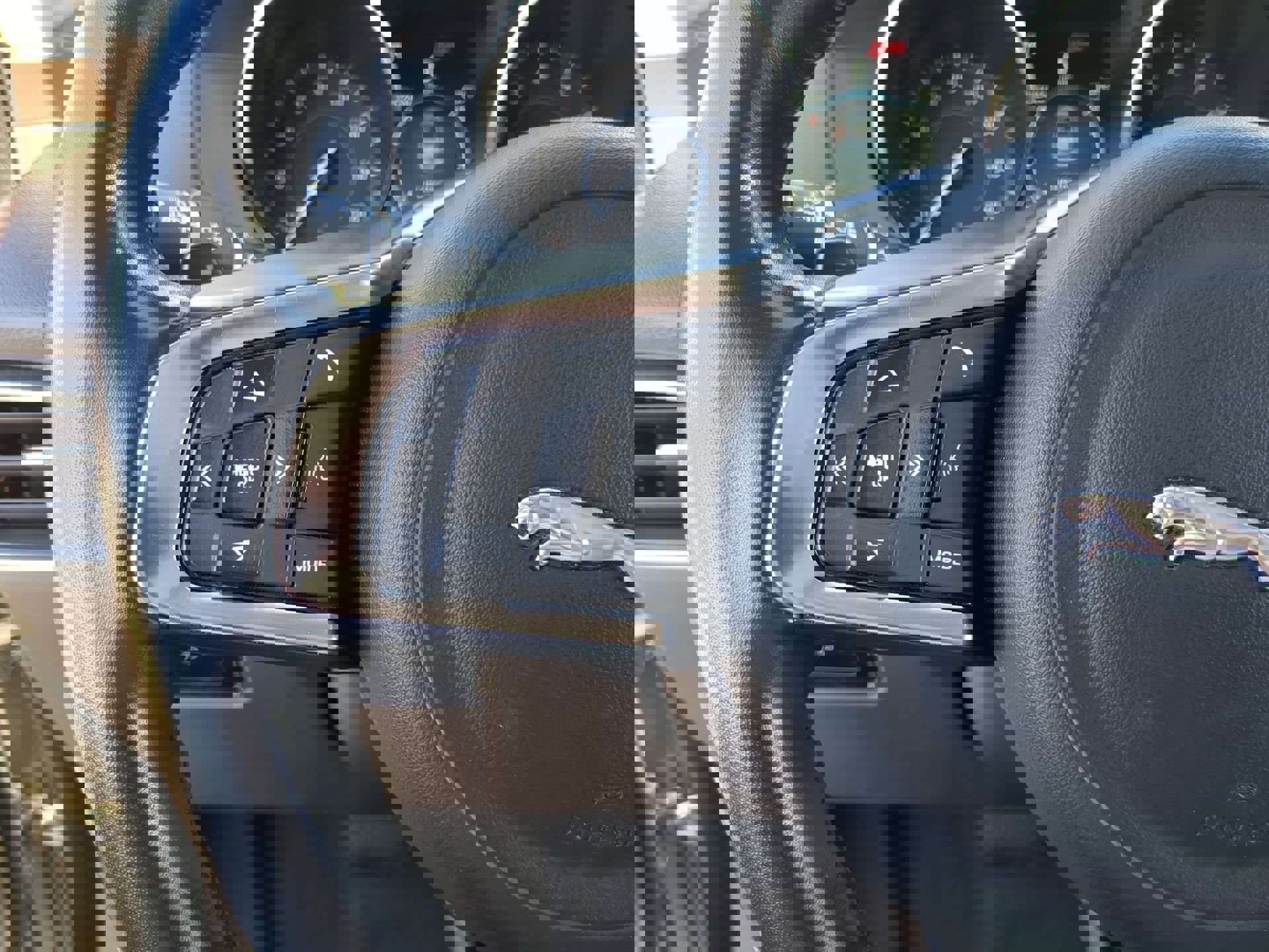 Used 2018 Jaguar F-PACE Prestige image 29