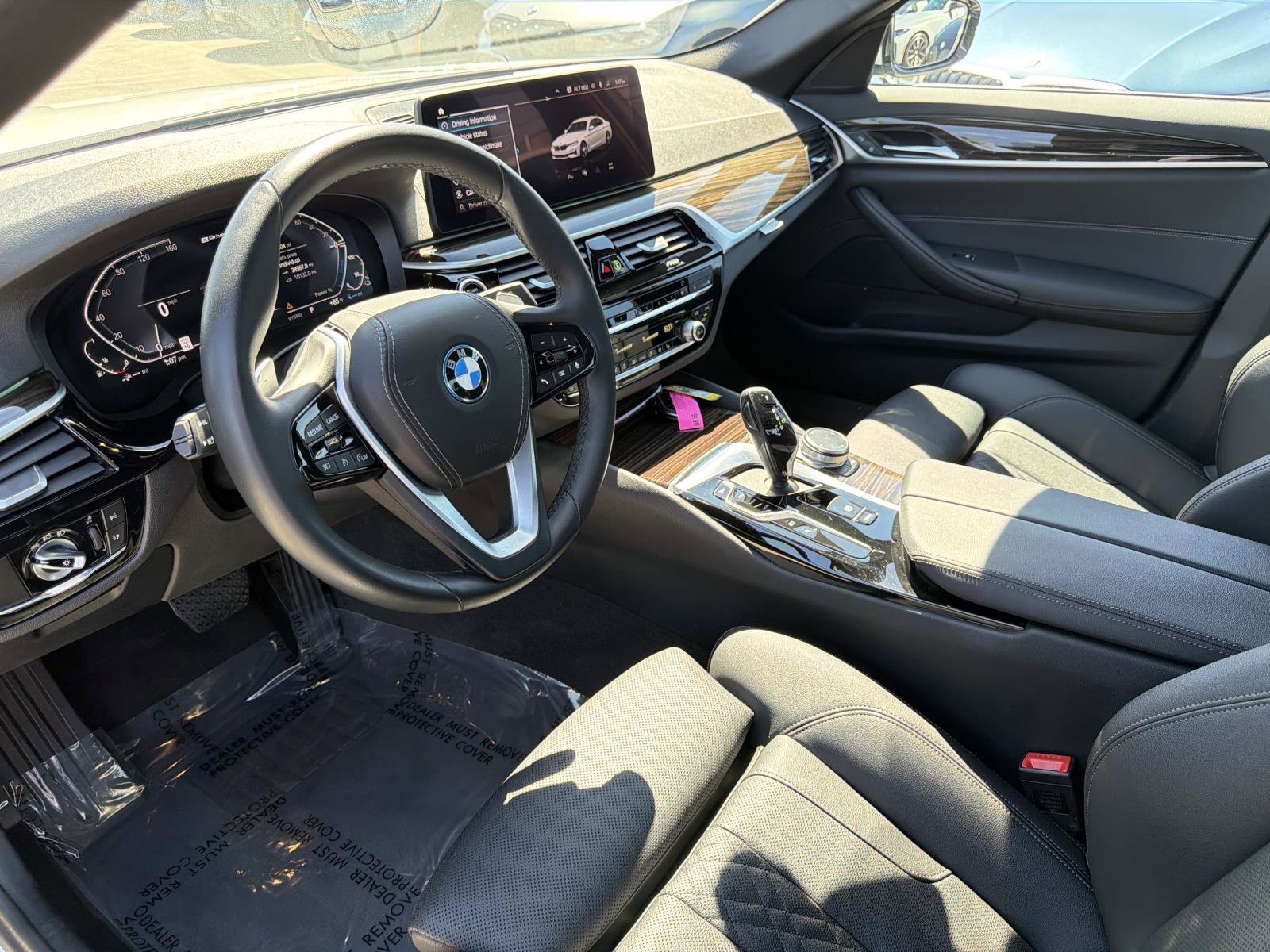 Used 2023 BMW 530e w/ Convenience Package image 13