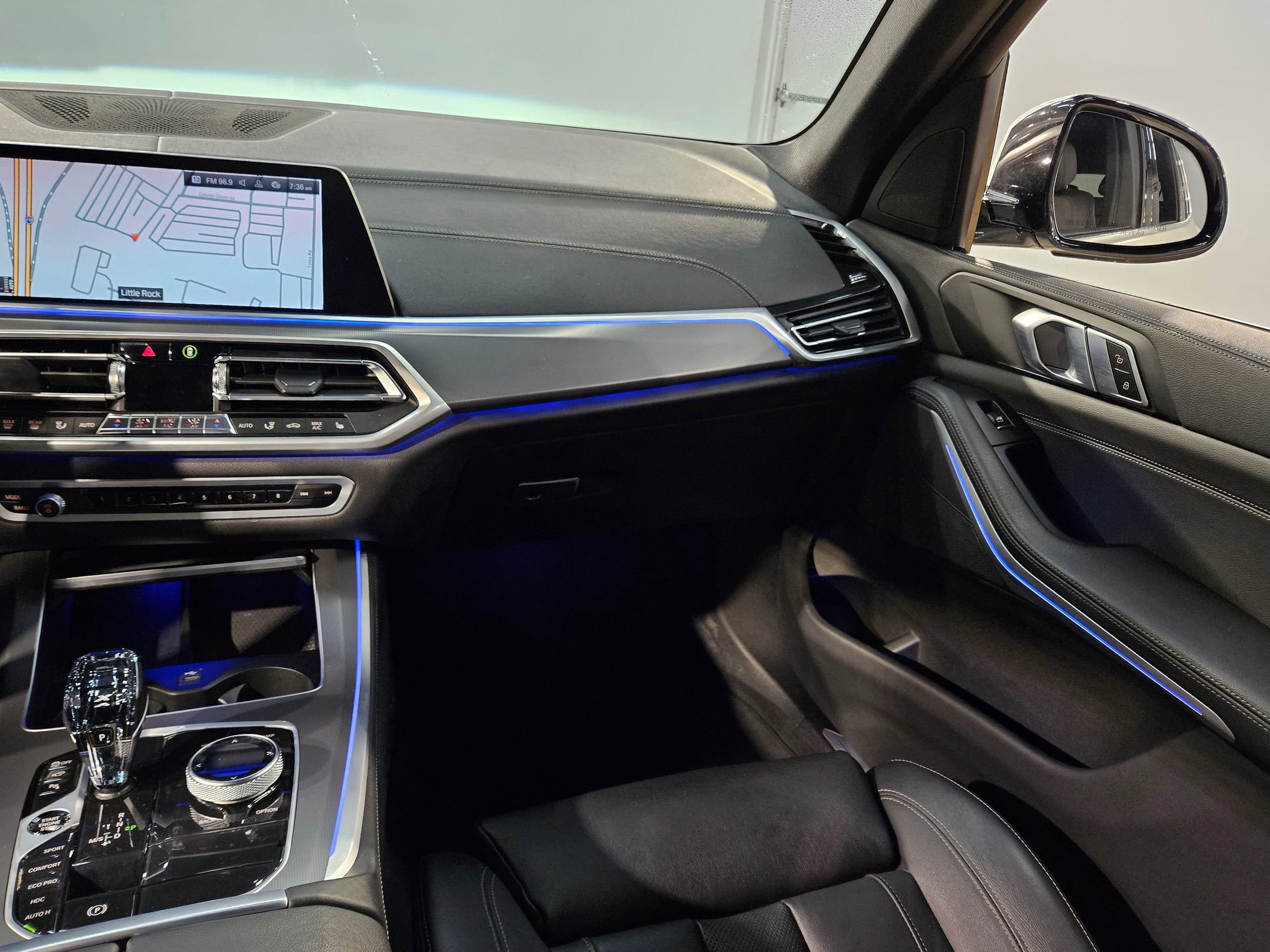 Used 2022 BMW X5 xDrive40i w/ Premium Package image 11