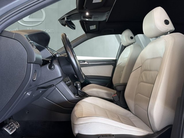 Used 2019 Volkswagen Tiguan SEL Premium R-Line AWD/4WD image 7