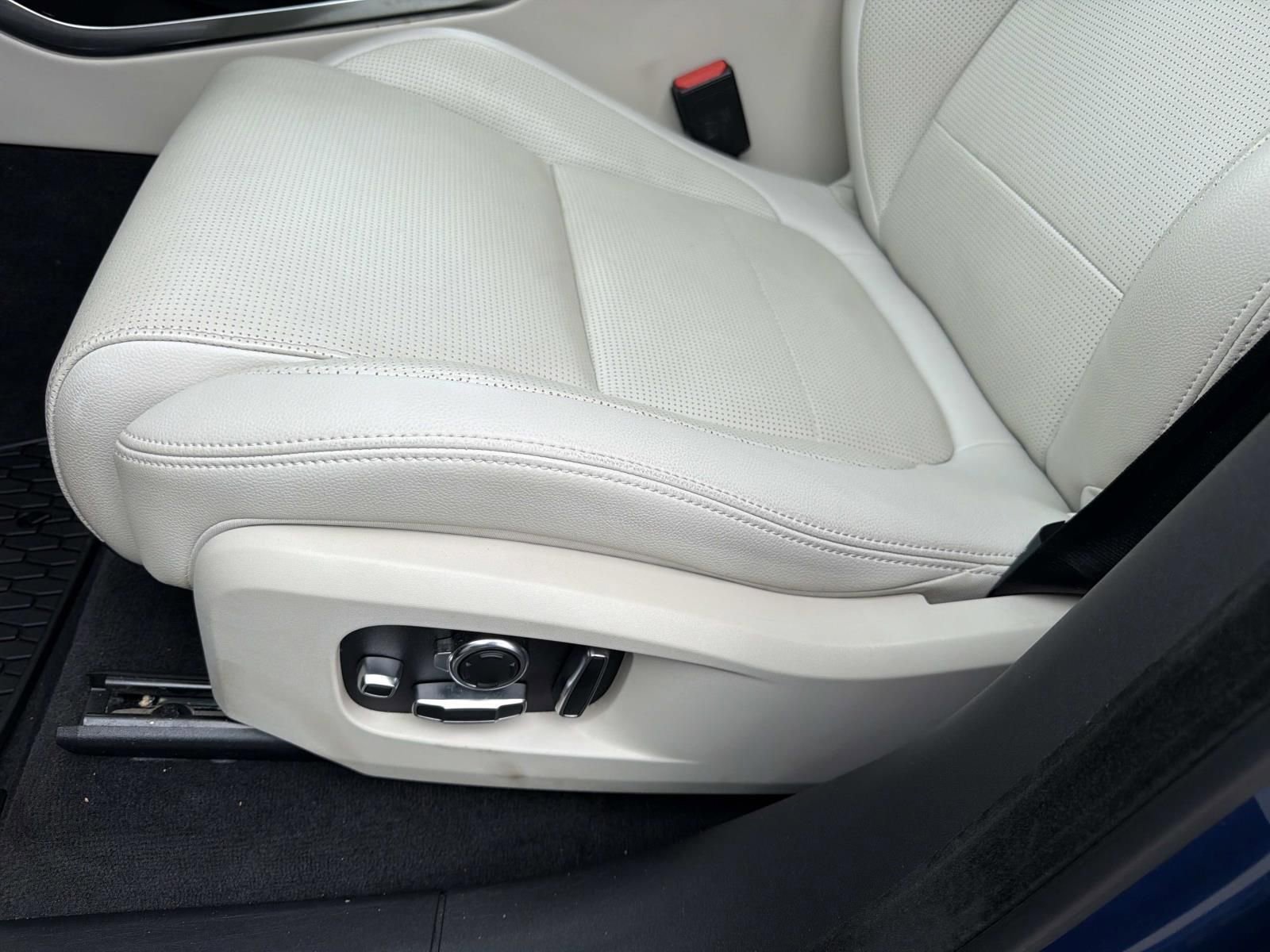 Used 2023 Jaguar F-PACE R-Dynamic S AWD/4WD image 17