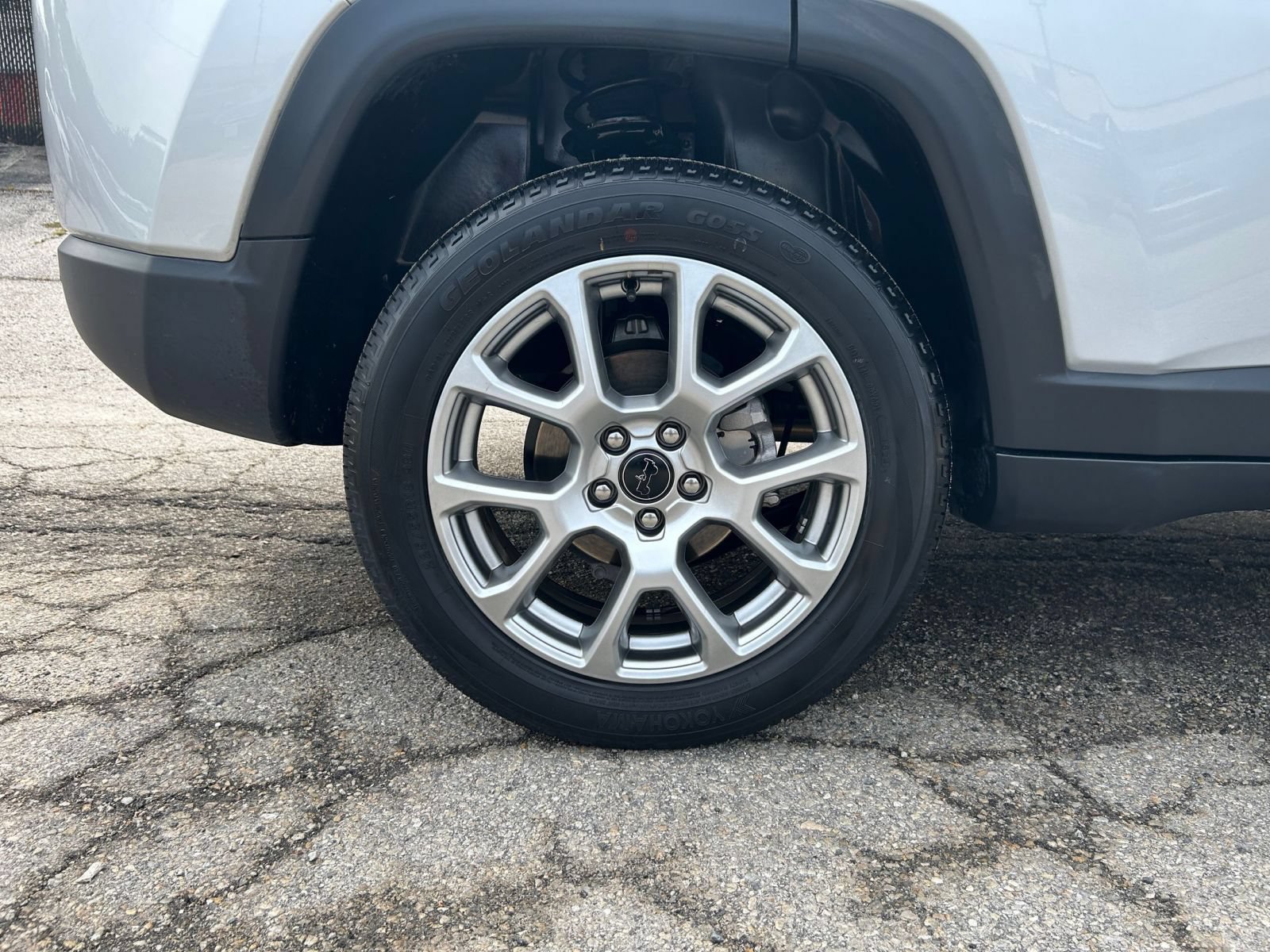 Used 2025 Jeep Compass Limited AWD/4WD image 24
