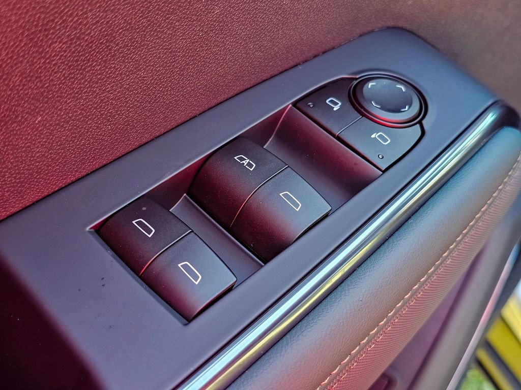 New 2026 GMC Acadia AT4 w/ Luxury Package image 11