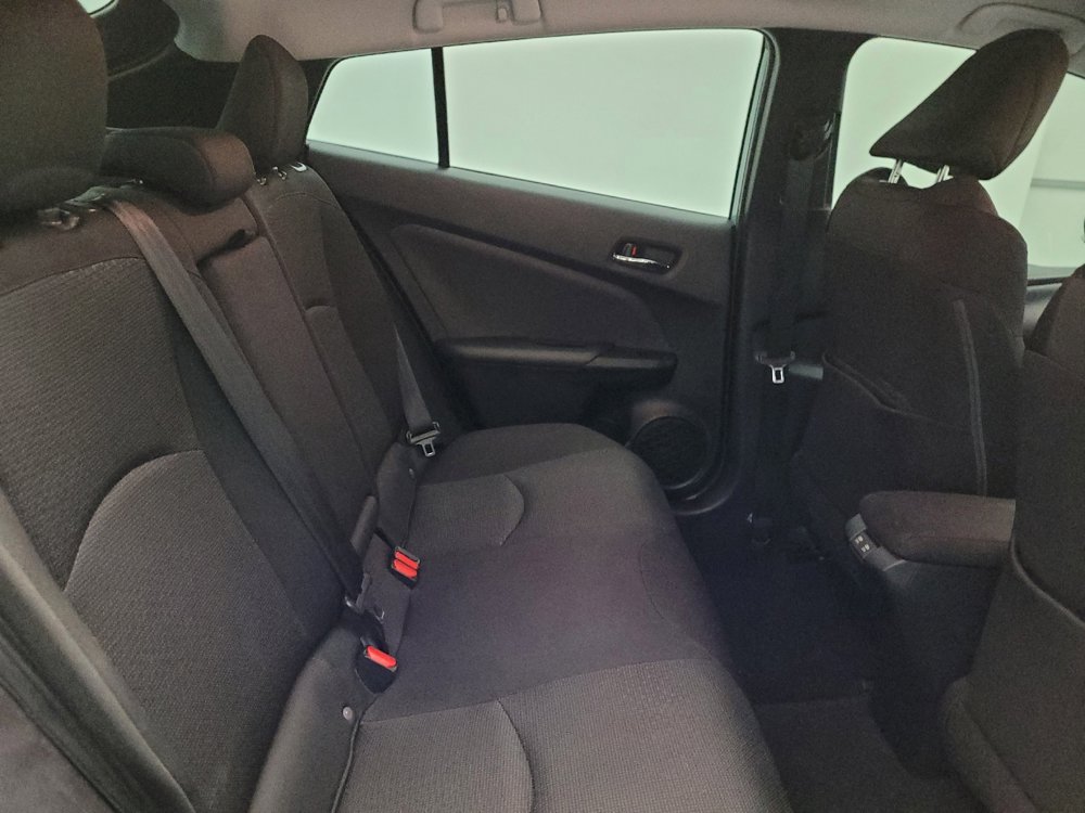 Used 2020 Toyota Prius LE image 19