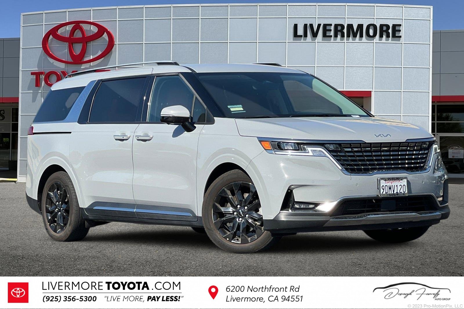 Used 2023 Kia Carnival SX