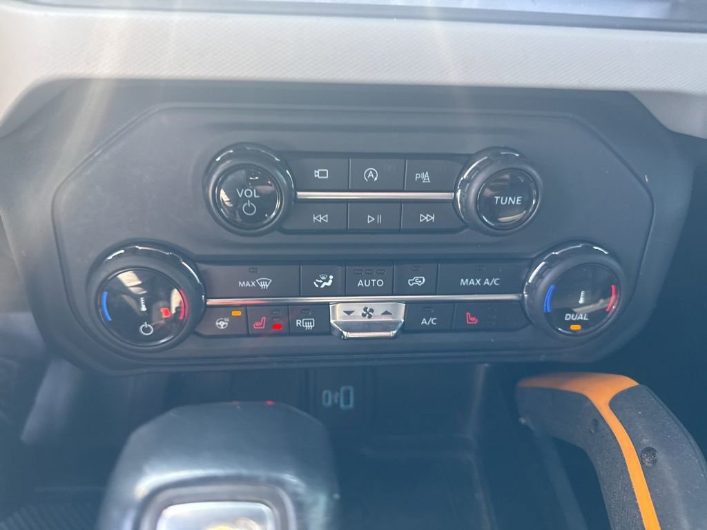 Used 2022 Ford Bronco Badlands image 14