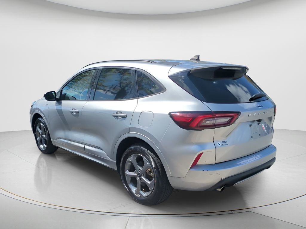 Used 2024 Ford Escape ST-Line w/ Cold Weather Package image 3