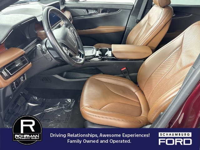Used 2023 Lincoln Nautilus Reserve AWD/4WD image 4
