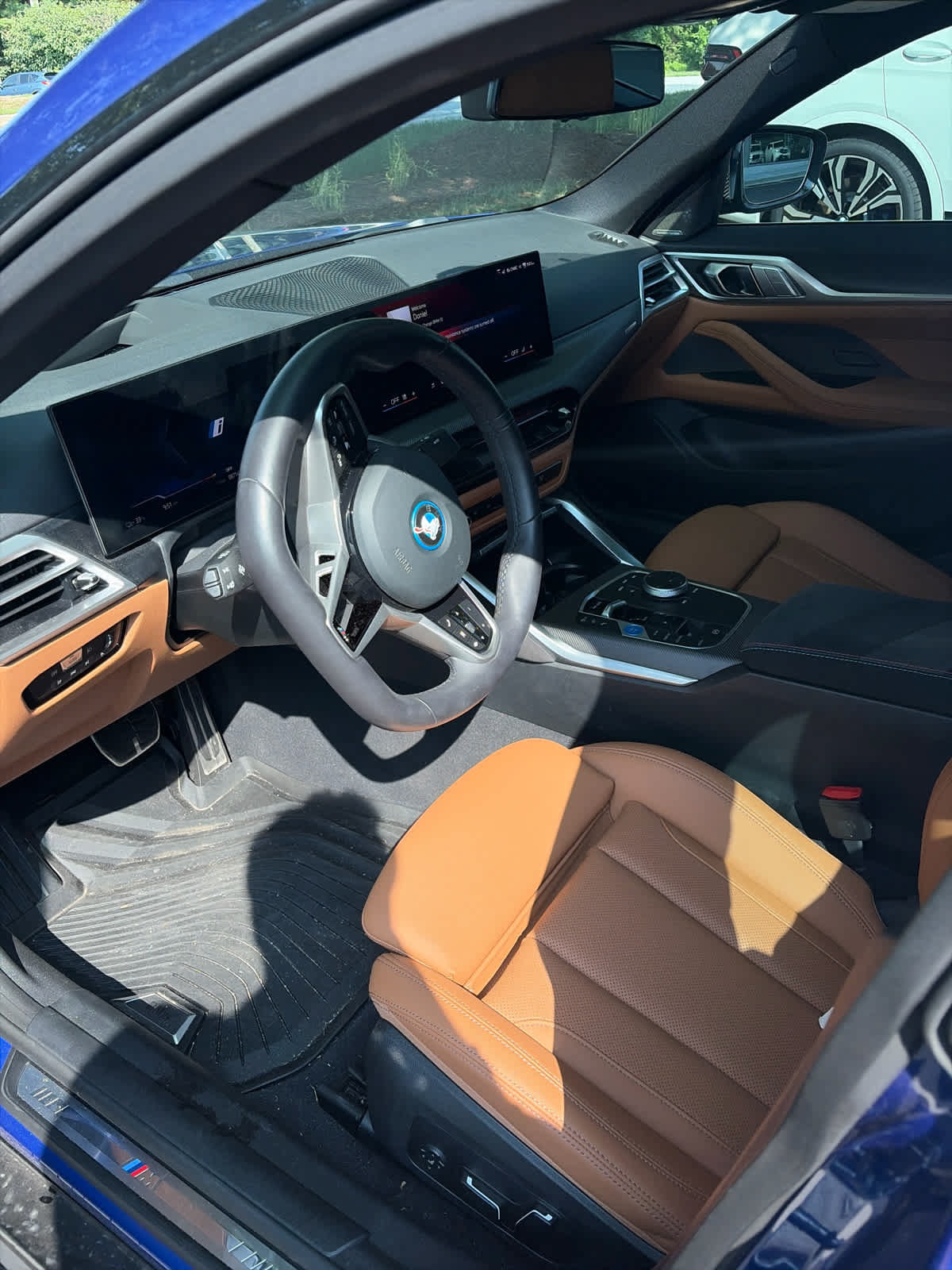 Used 2025 BMW i4 xDrive40i w/ M Sport Package AWD/4WD image 33