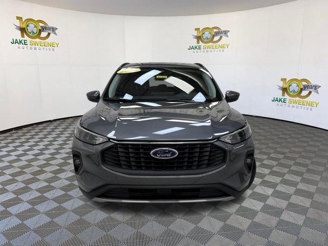 Used 2025 Ford Escape SE FWD image 3