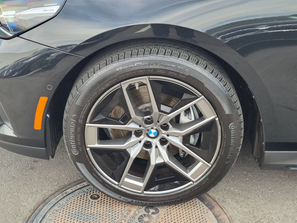 Used 2026 BMW 540i xDrive AWD/4WD image 31