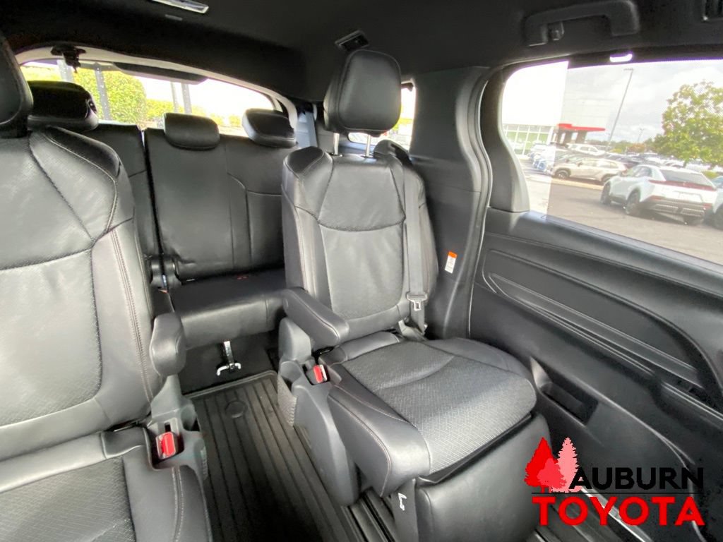 New 2026 Toyota Sienna Platinum AWD/4WD image 24