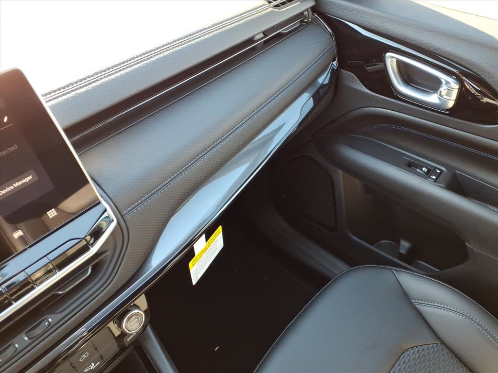 New 2026 Jeep Compass Latitude image 34