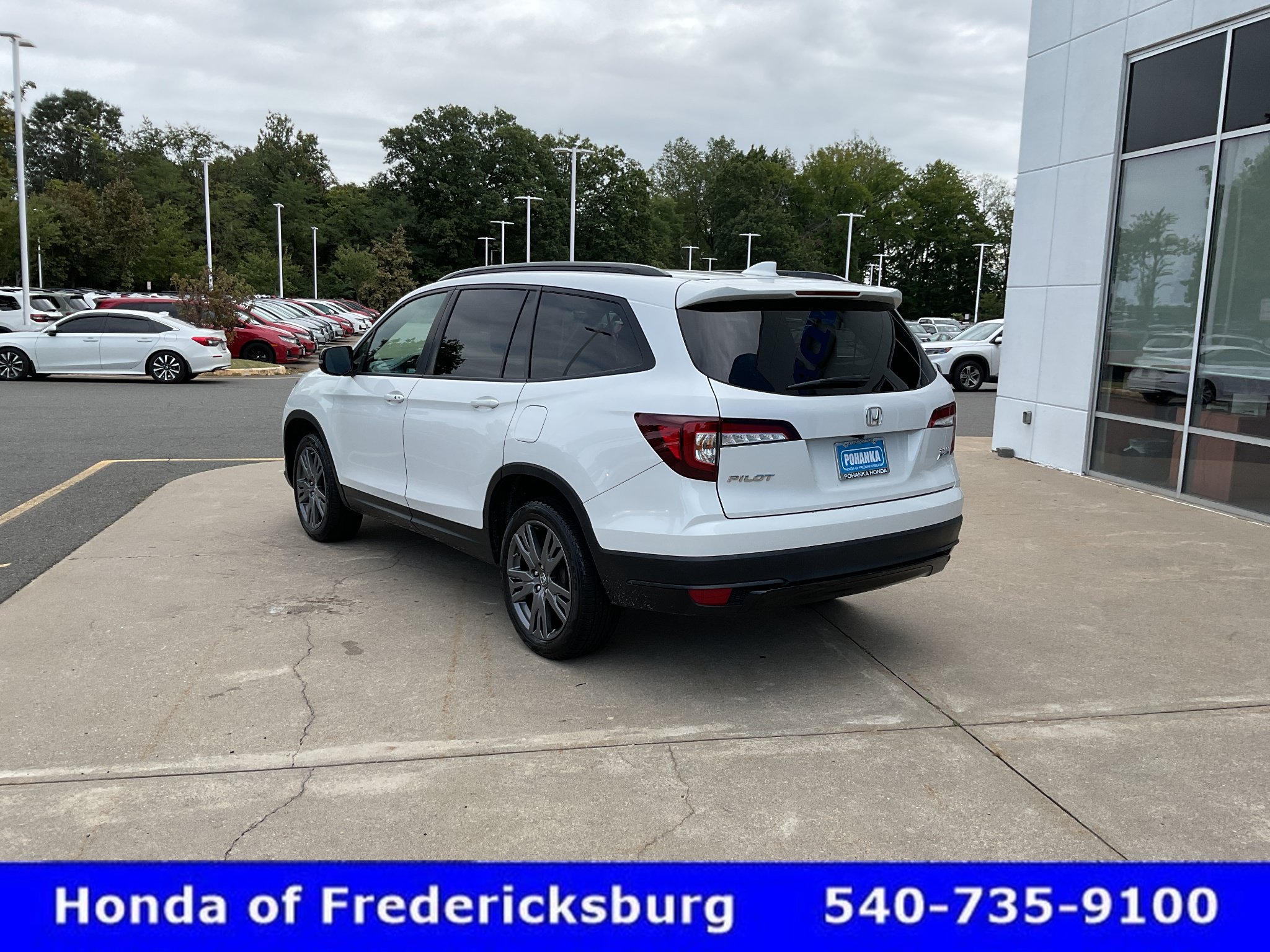 Certified 2022 Honda Pilot Sport image 3