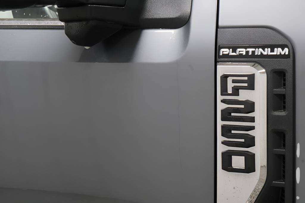 Used 2024 Ford F250 Platinum AWD/4WD image 37