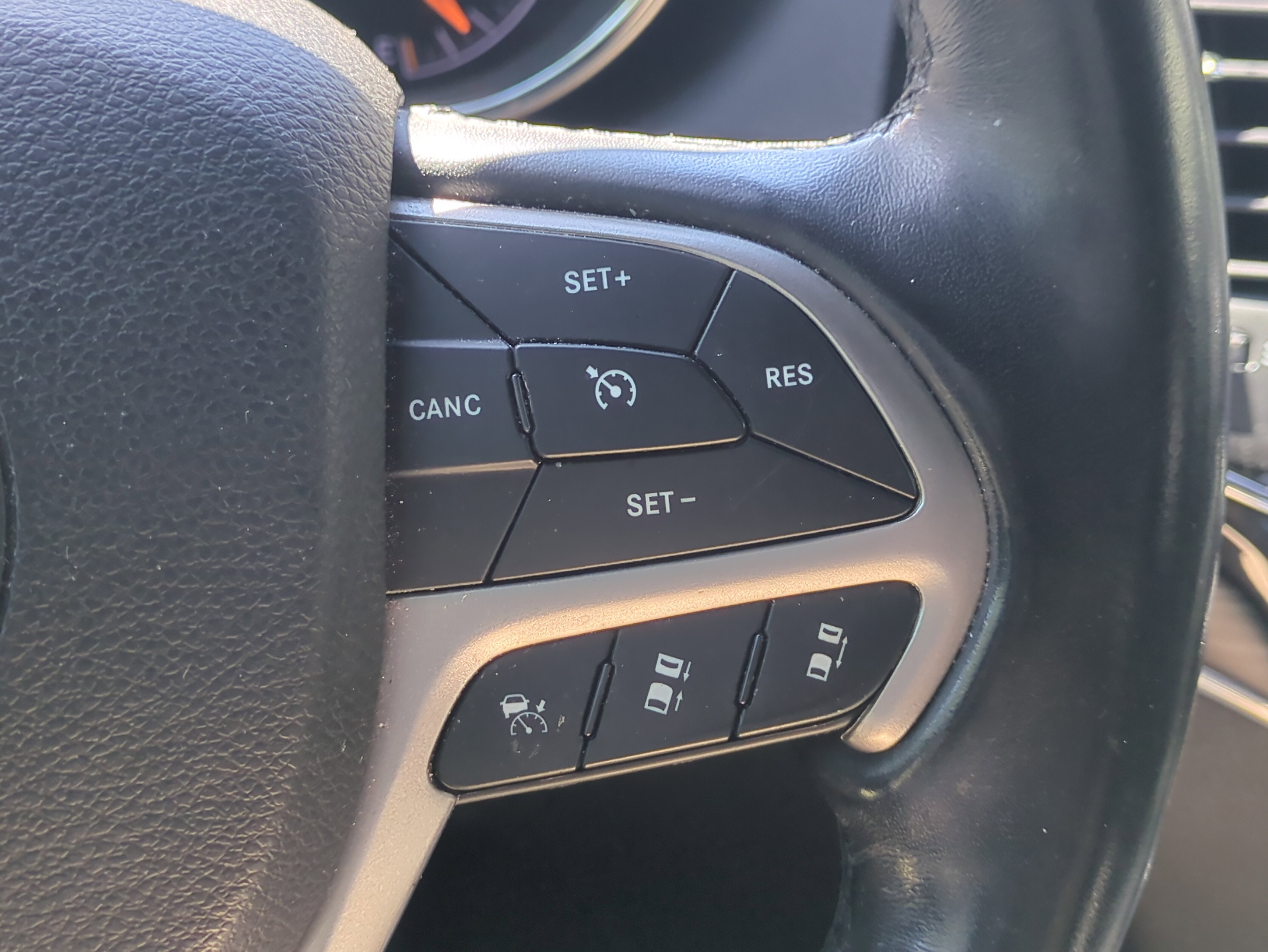 Used 2021 Jeep Grand Cherokee Limited w/ Quick Order Package 28K 80th image 29