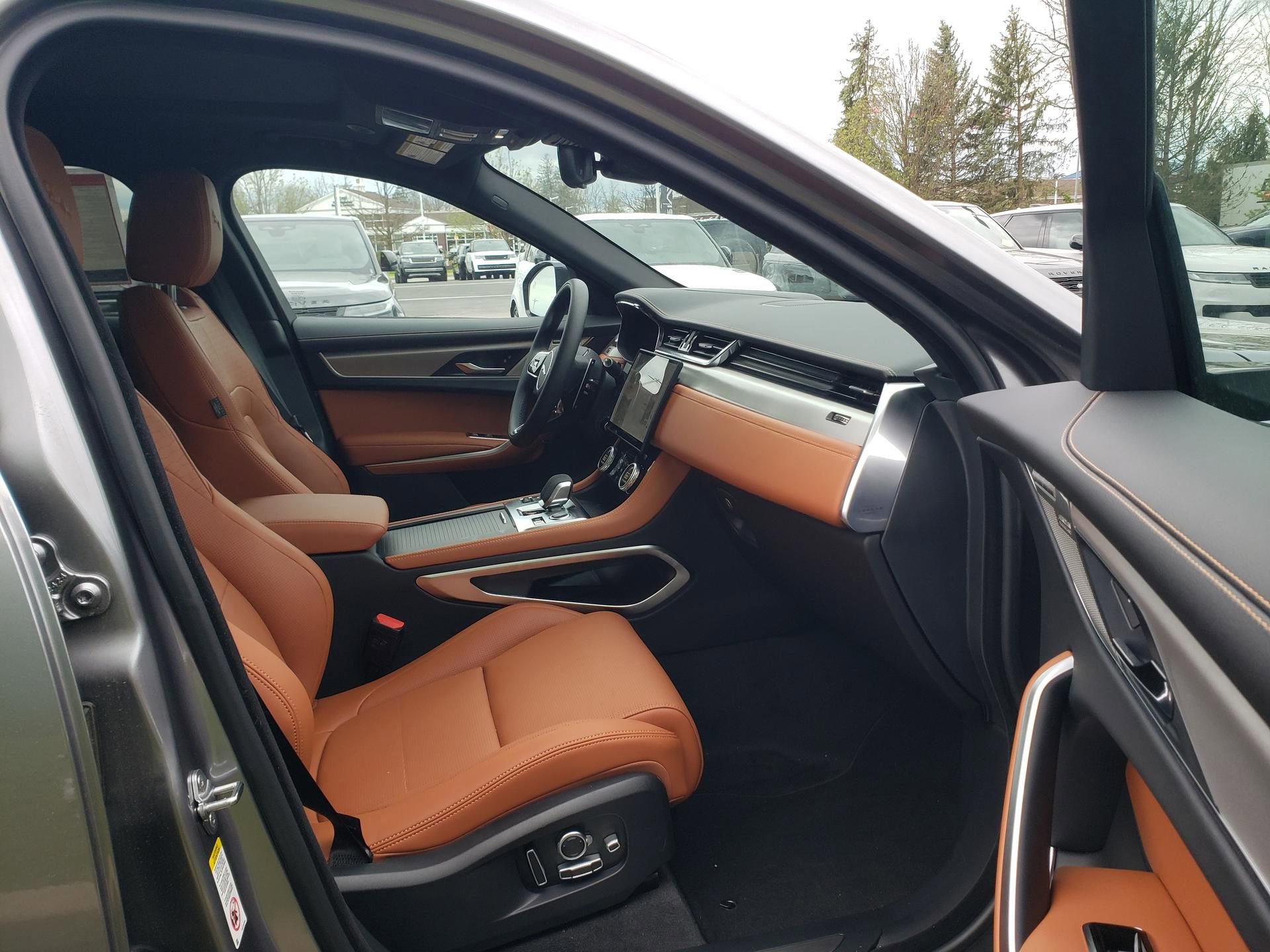 New 2026 Jaguar F-PACE R-Dynamic S AWD/4WD image 17