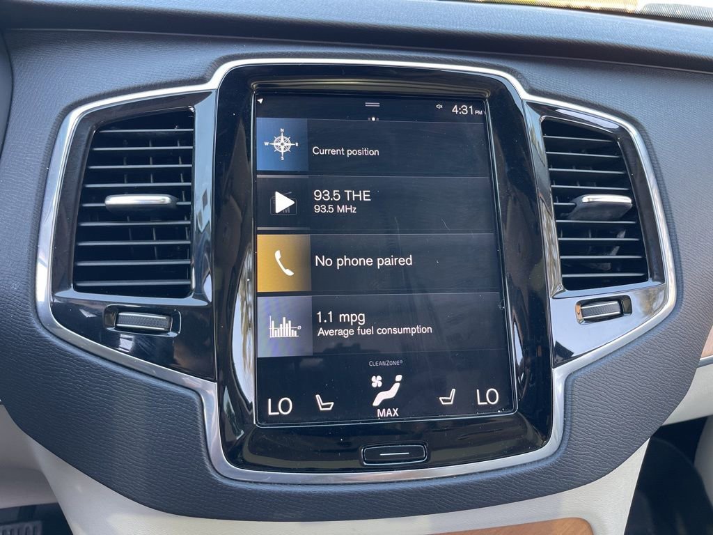 Used 2022 Volvo XC90 T6 Momentum w/ Advanced Package image 12