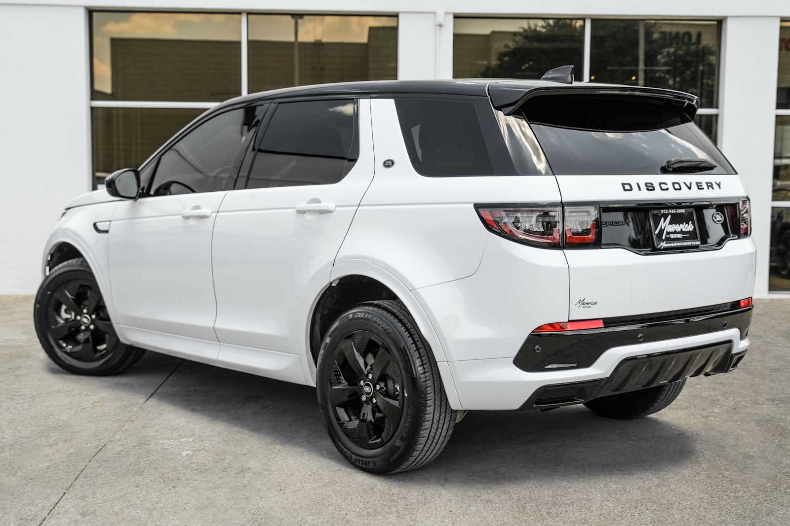 Used 2022 Land Rover Discovery Sport S R-Dynamic AWD/4WD image 11