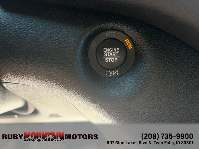 Used 2021 Jeep Cherokee Trailhawk AWD/4WD image 19