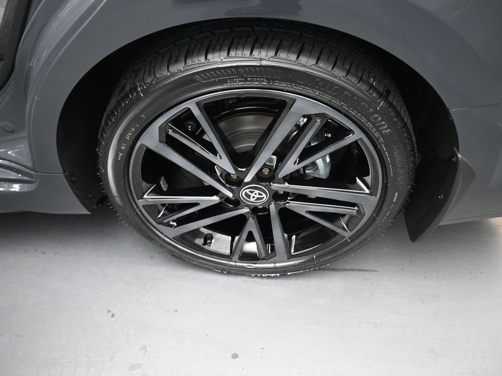 Used 2025 Toyota Camry XSE image 17