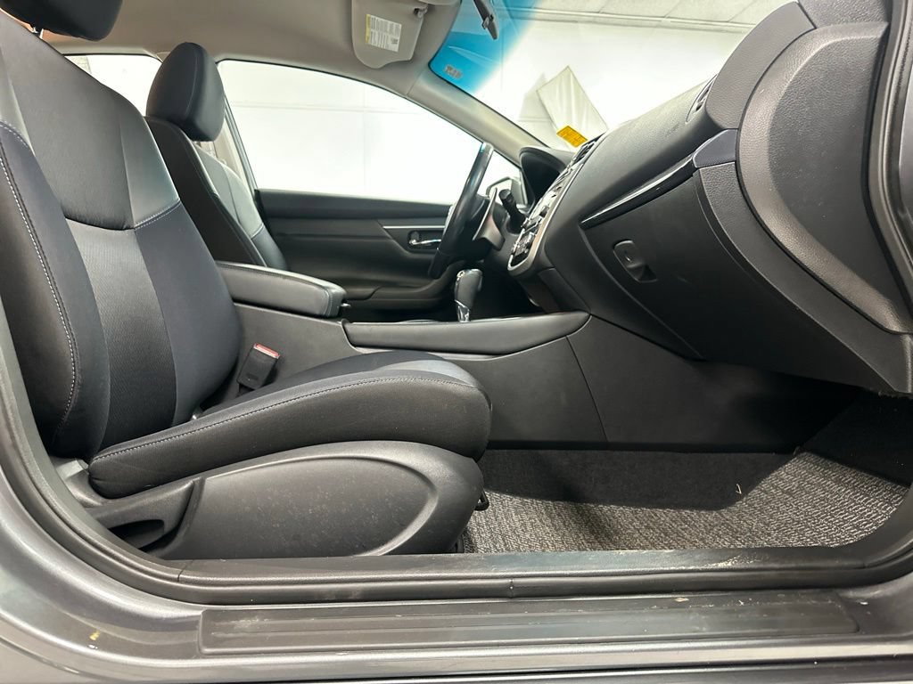 Used 2018 Nissan Altima 2.5 SR FWD image 20