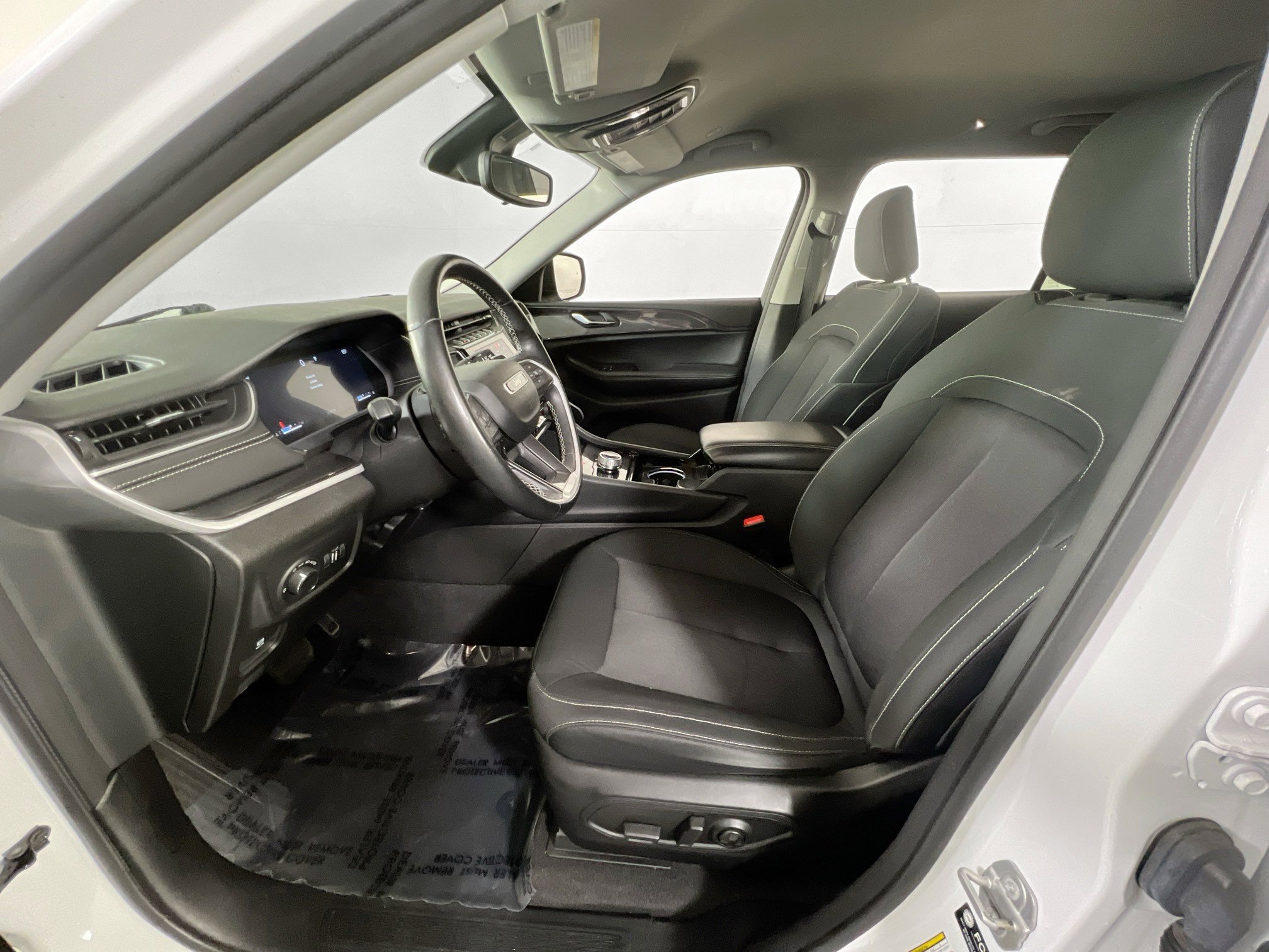 Used 2021 Jeep Grand Cherokee L Laredo w/ Luxury Tech Group I image 20