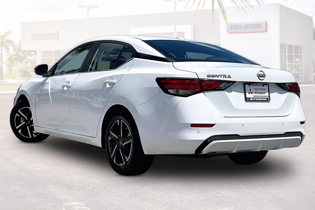 Used 2025 Nissan Sentra SV FWD image 29