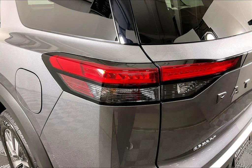 New 2026 Nissan Pathfinder SL image 37