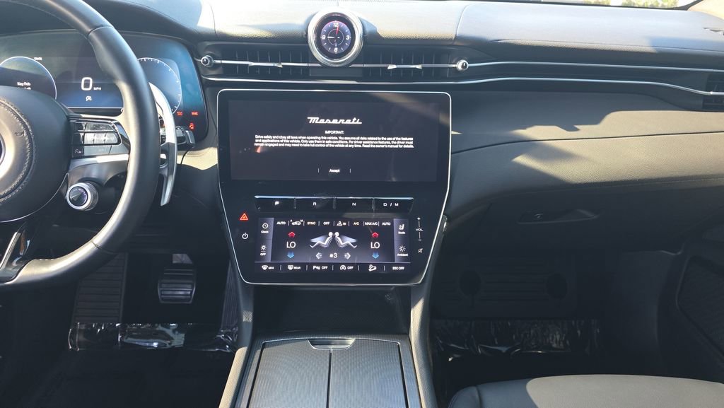 Used 2023 Maserati Grecale GT AWD/4WD image 18